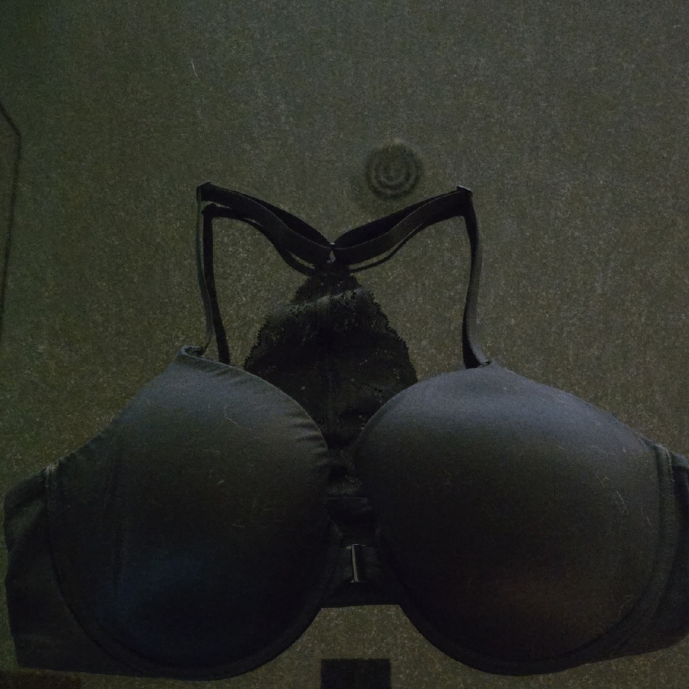 Victoria's Secret Elegant Black Bra with Lace Detail